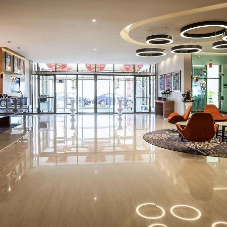 Novotel Yanbu Albahr Buitenkant foto