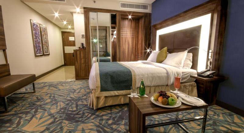 Novotel Yanbu Albahr Buitenkant foto