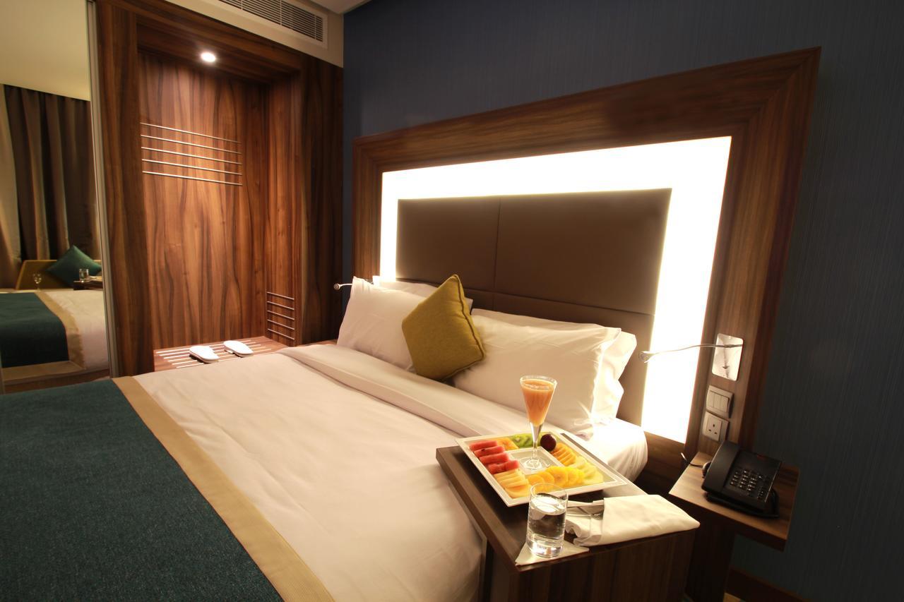 Novotel Yanbu Albahr Buitenkant foto