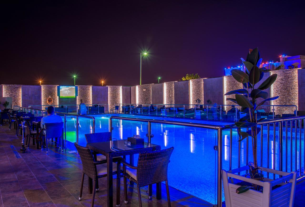 Novotel Yanbu Albahr Buitenkant foto