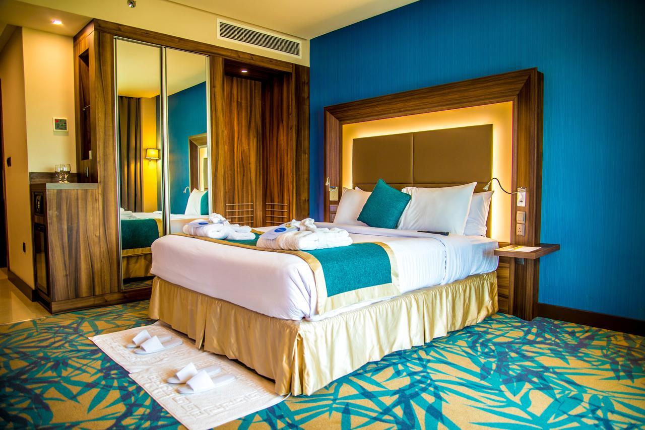 Novotel Yanbu Albahr Buitenkant foto