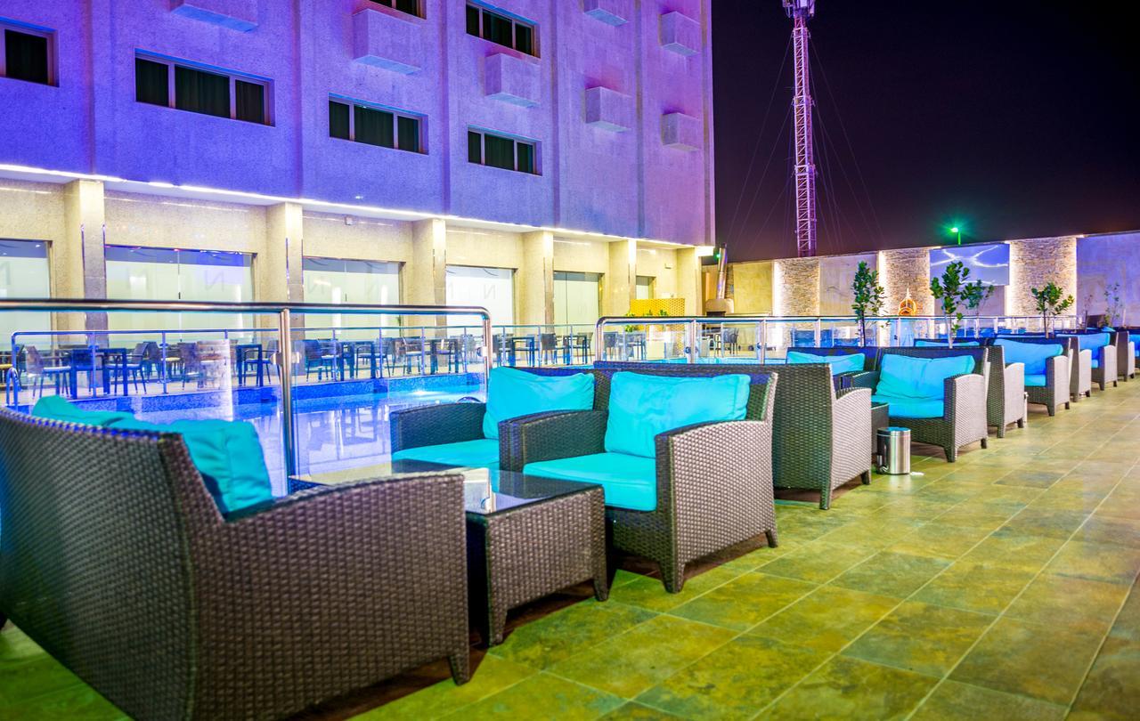 Novotel Yanbu Albahr Buitenkant foto