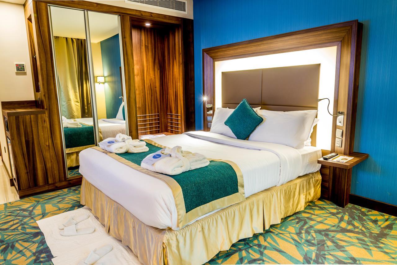 Novotel Yanbu Albahr Buitenkant foto