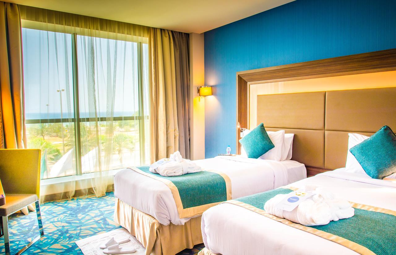Novotel Yanbu Albahr Buitenkant foto
