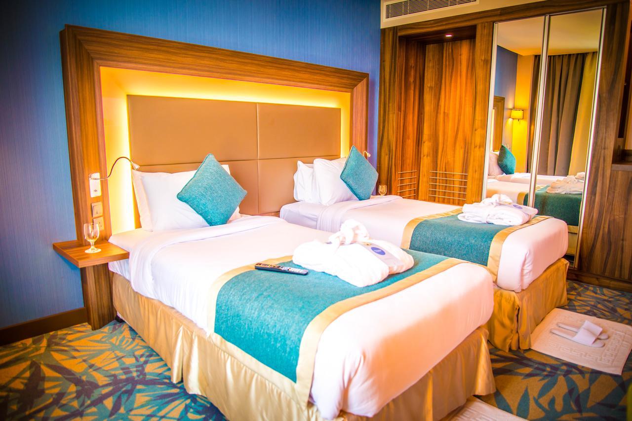 Novotel Yanbu Albahr Buitenkant foto