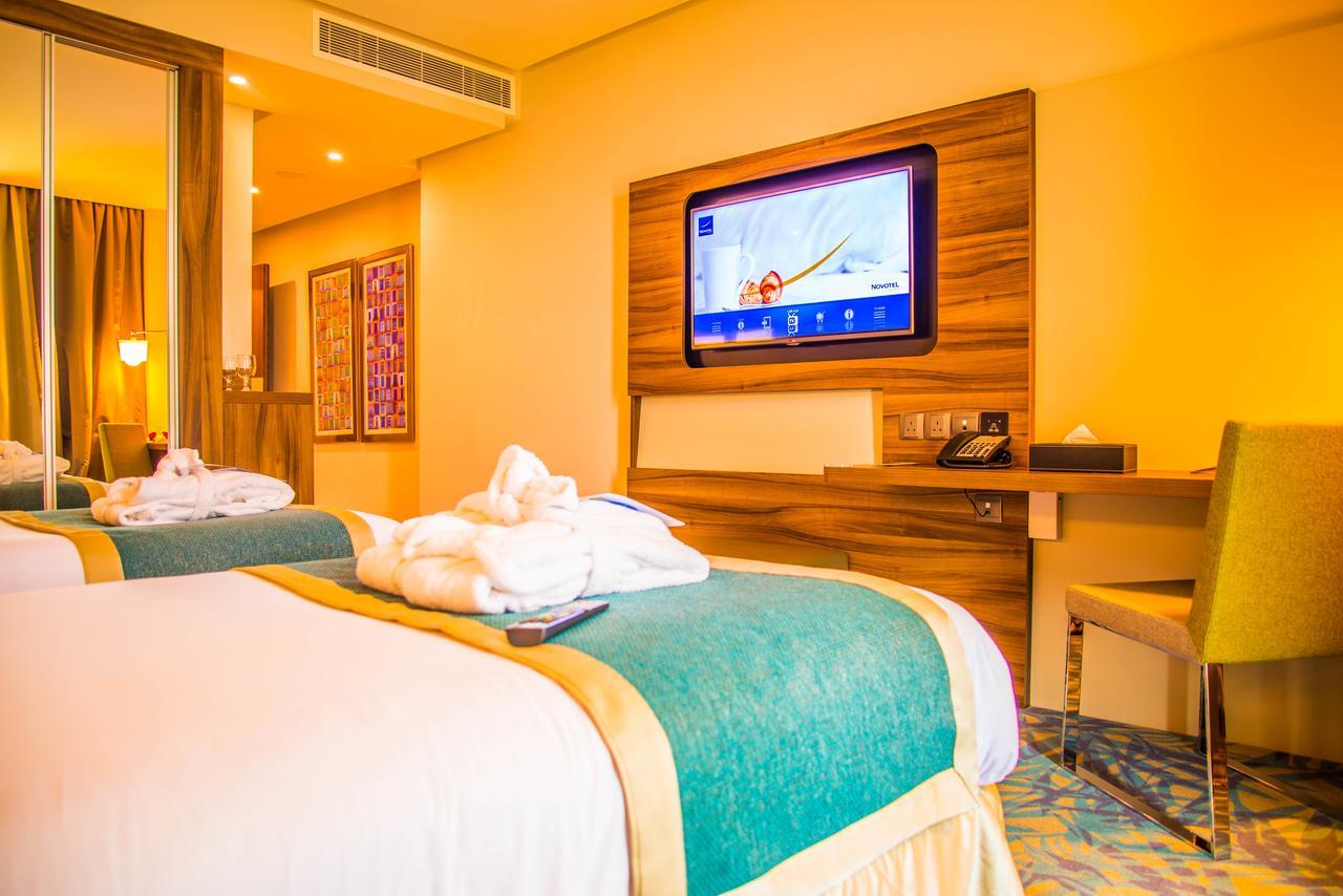 Novotel Yanbu Albahr Buitenkant foto